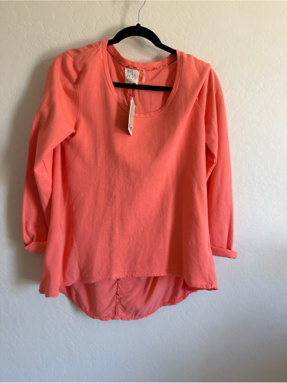 NWT Anthropologie La Vi by Sam & Lavi Coral High-Low Long Sleeve Top M